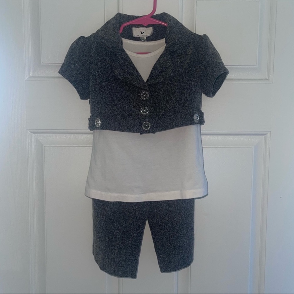 Iz Byer girls outfit
